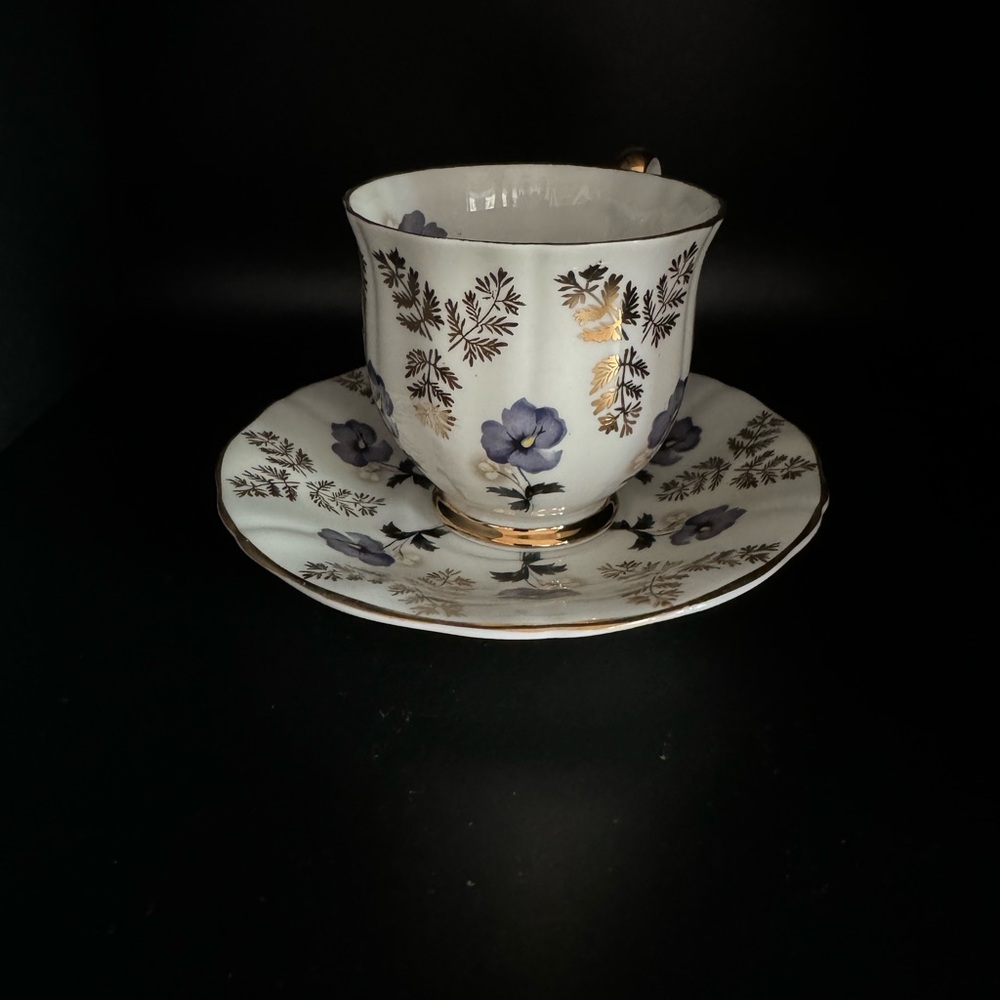 Ridgeway RARE Pottery Royal Adderley teacup and saucer H1640 Pansies - Picture 2 of 9